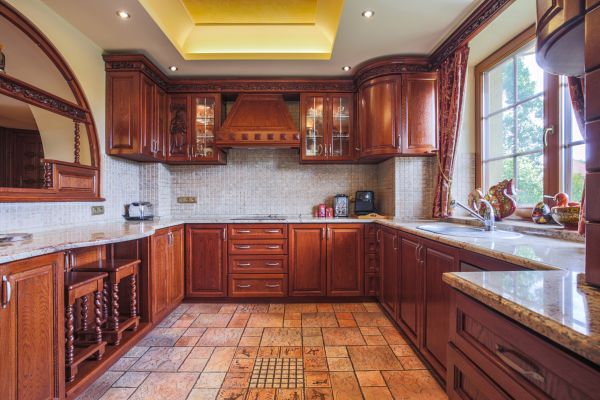 Custom Cabinet Refinishing